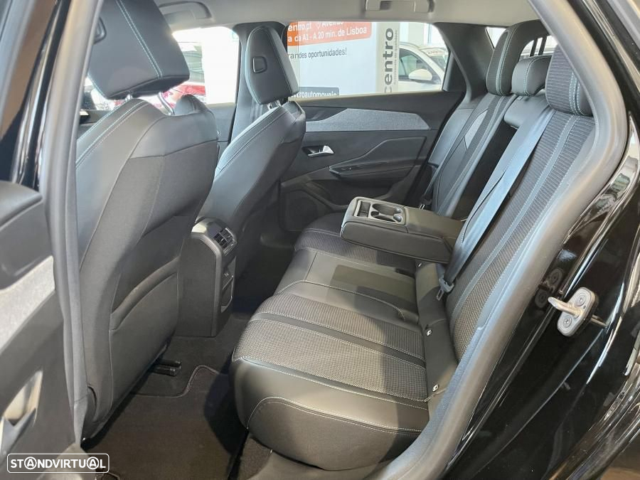 Peugeot 308 SW 1.2 PureTech Allure Pack - 26