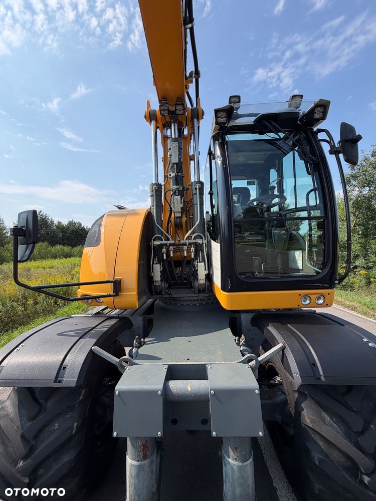 Liebherr A914 compact |rototilt |lapy-plug| - 24