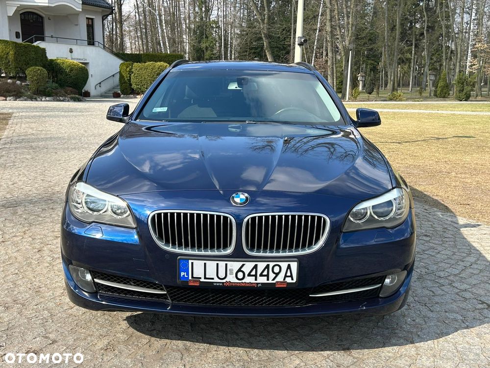 BMW Seria 5 528i xDrive - 4