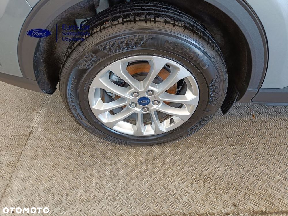 Ford Kuga - 32