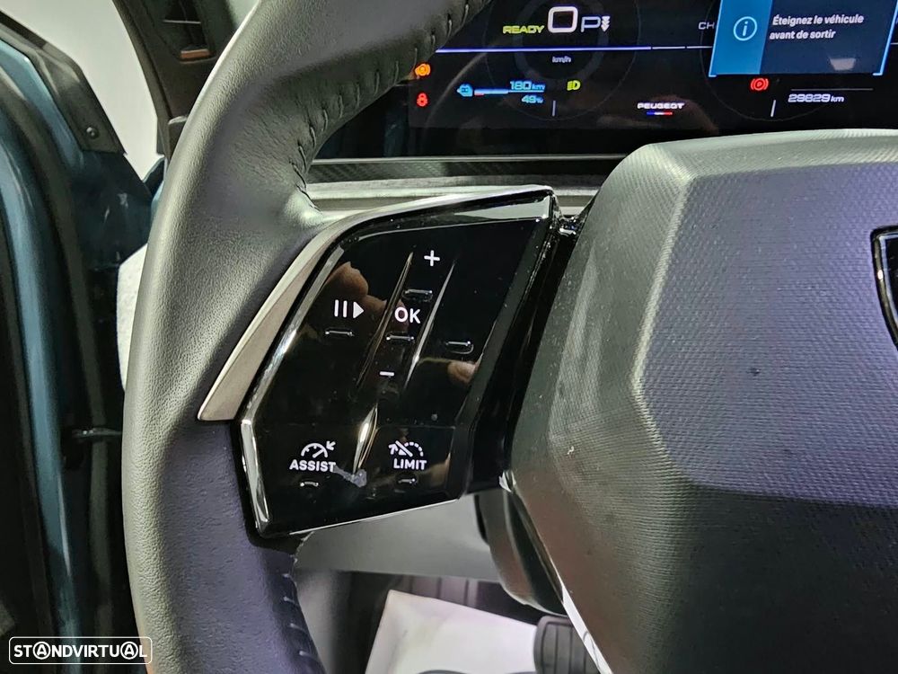 Peugeot E-5008 73 kWh Allure - 16