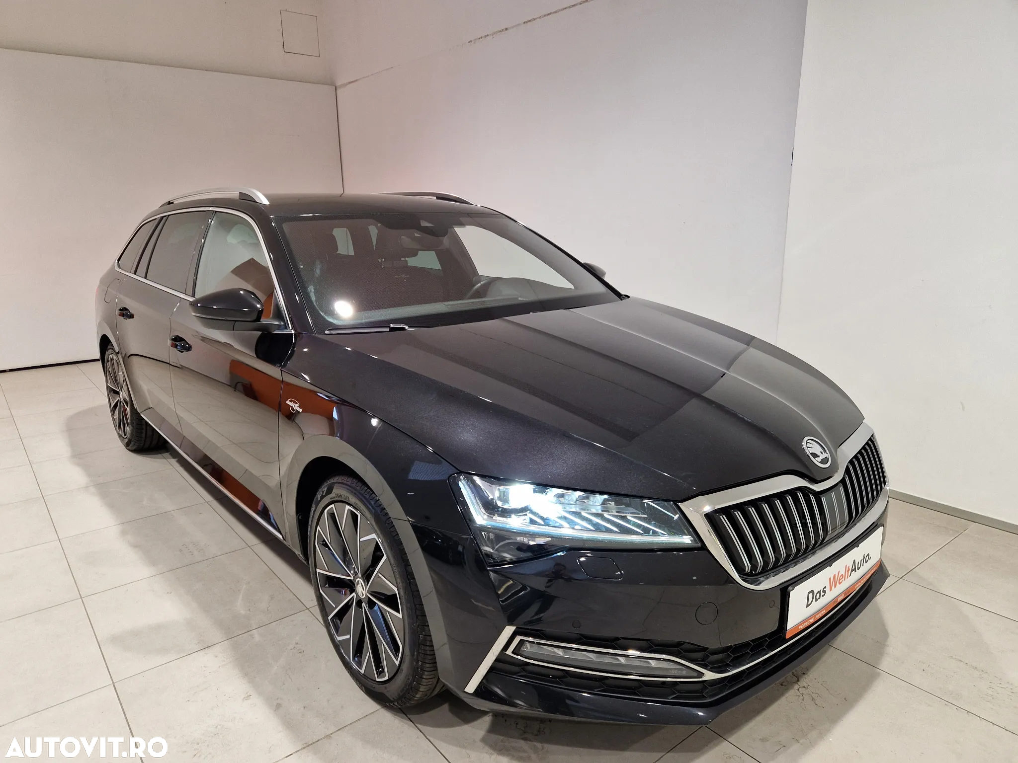 Skoda Superb 2.0 TDI DSG L&K - 5