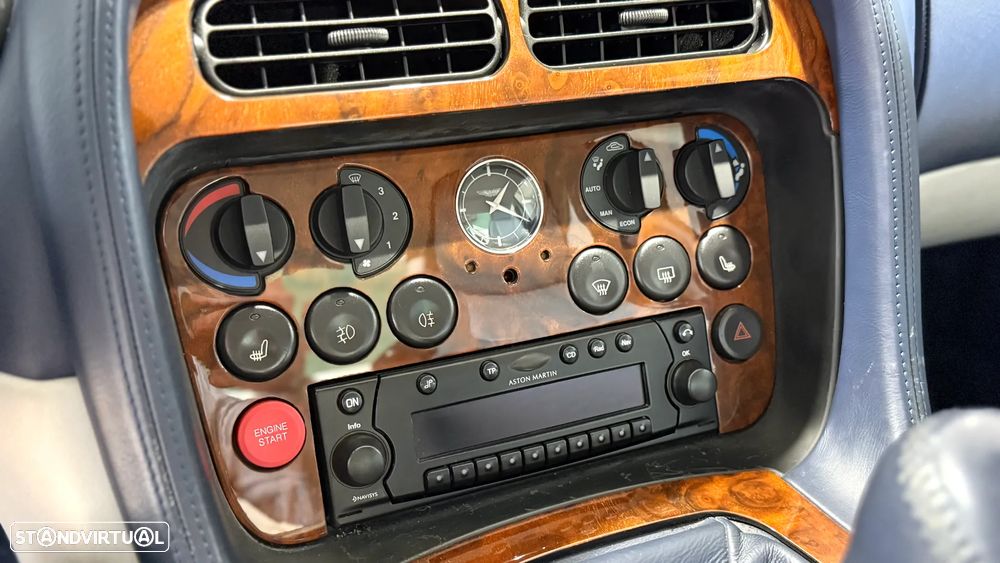 Aston Martin DB7 Vantage Coupé V12 - 21