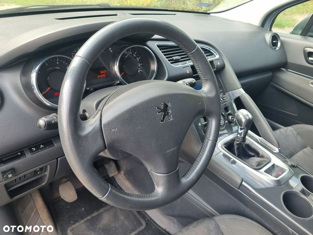 Peugeot 3008 - 11