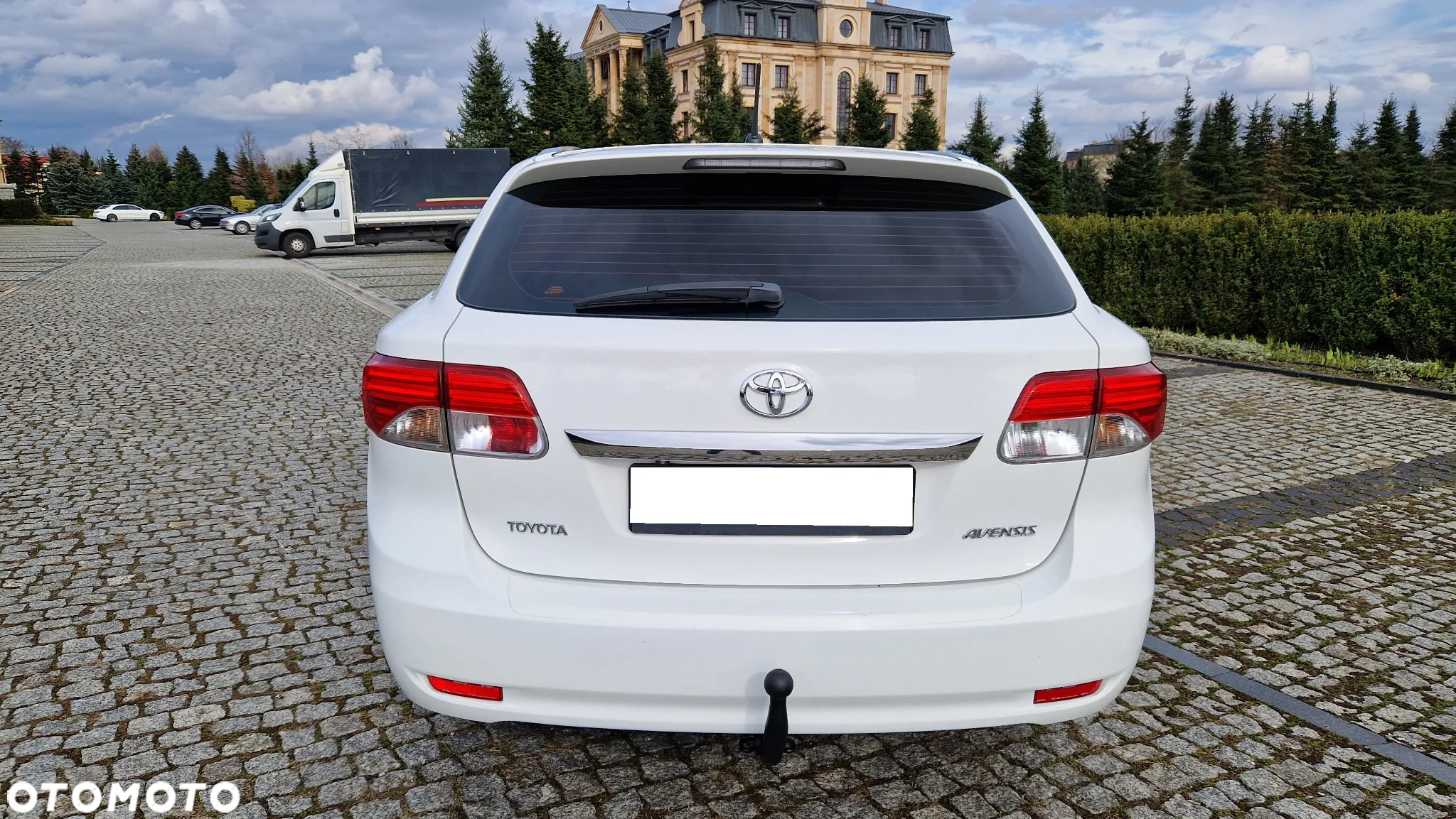 Toyota Avensis 2.0 D-4D Premium - 8