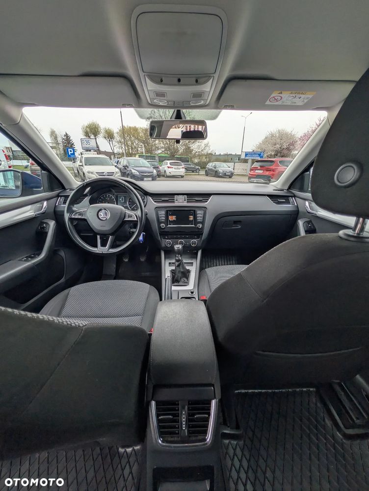 Skoda Octavia 1.6 TDI Ambition - 16