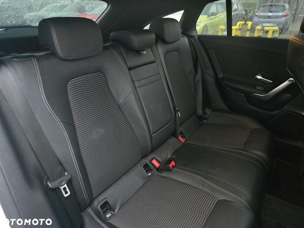 Mercedes-Benz CLA - 11