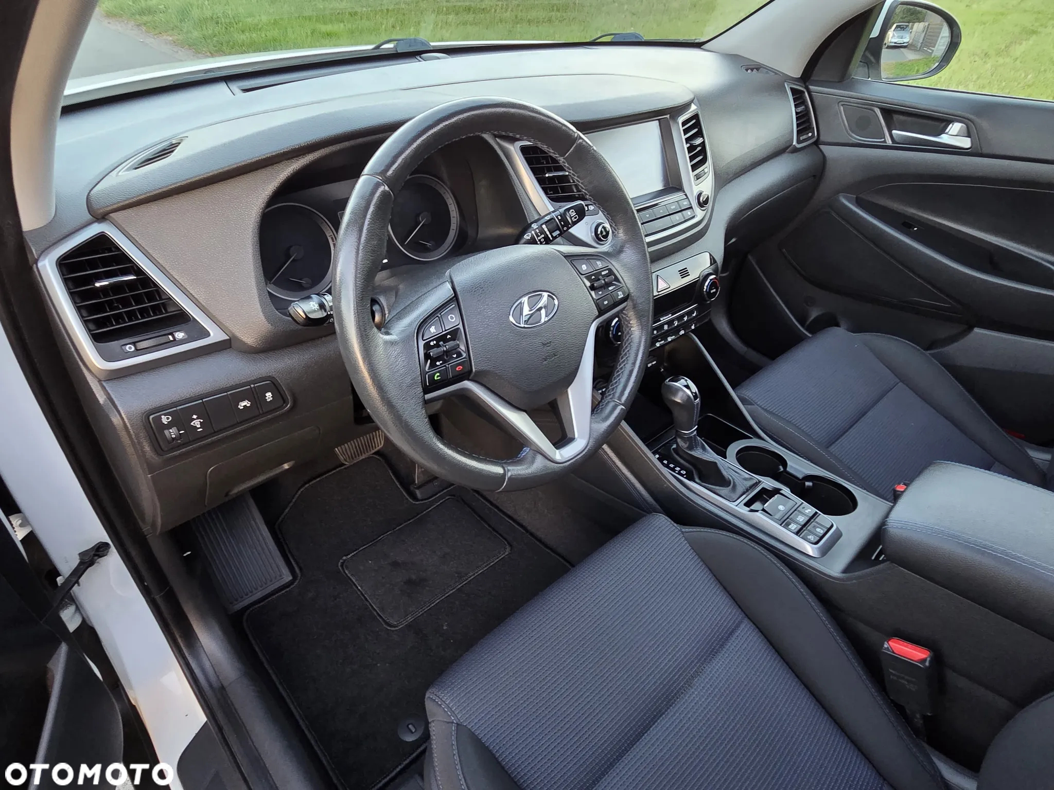 Hyundai Tucson blue 1.7 CRDi 2WD DCT Premium - 11