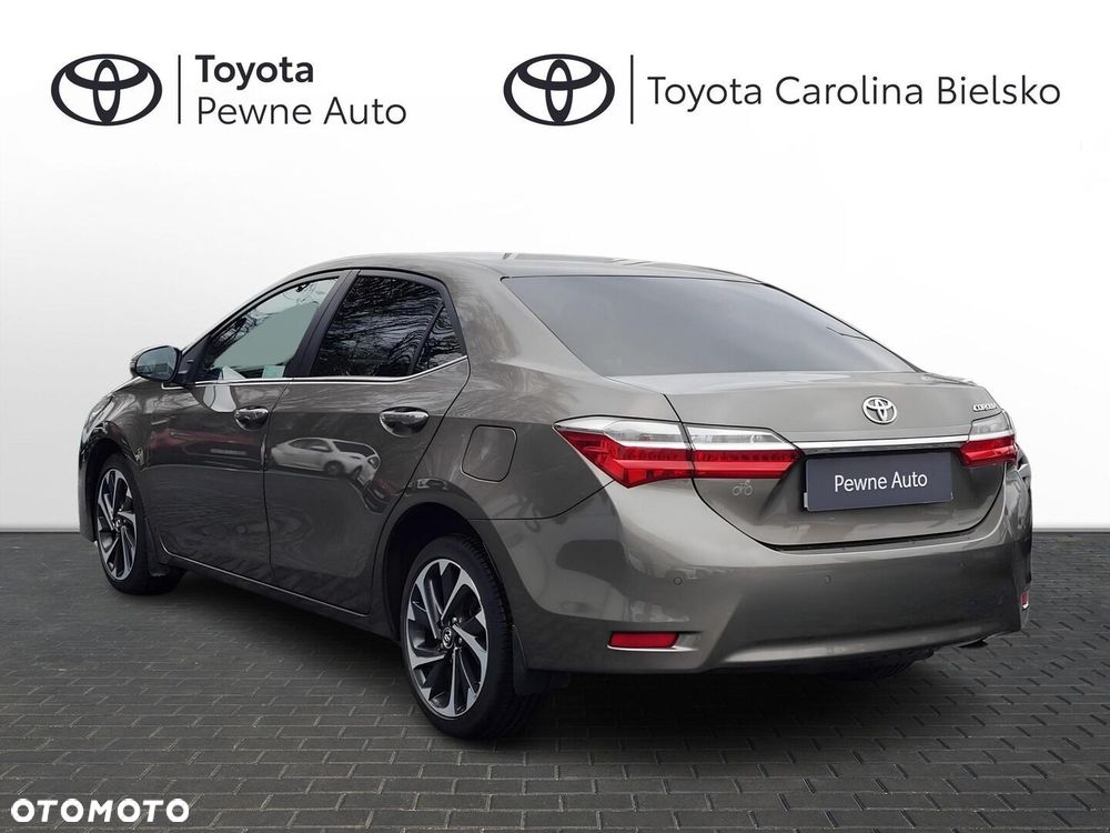 Toyota Corolla - 2