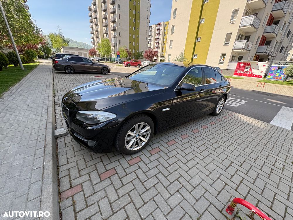 BMW Seria 5 525d xDrive - 3