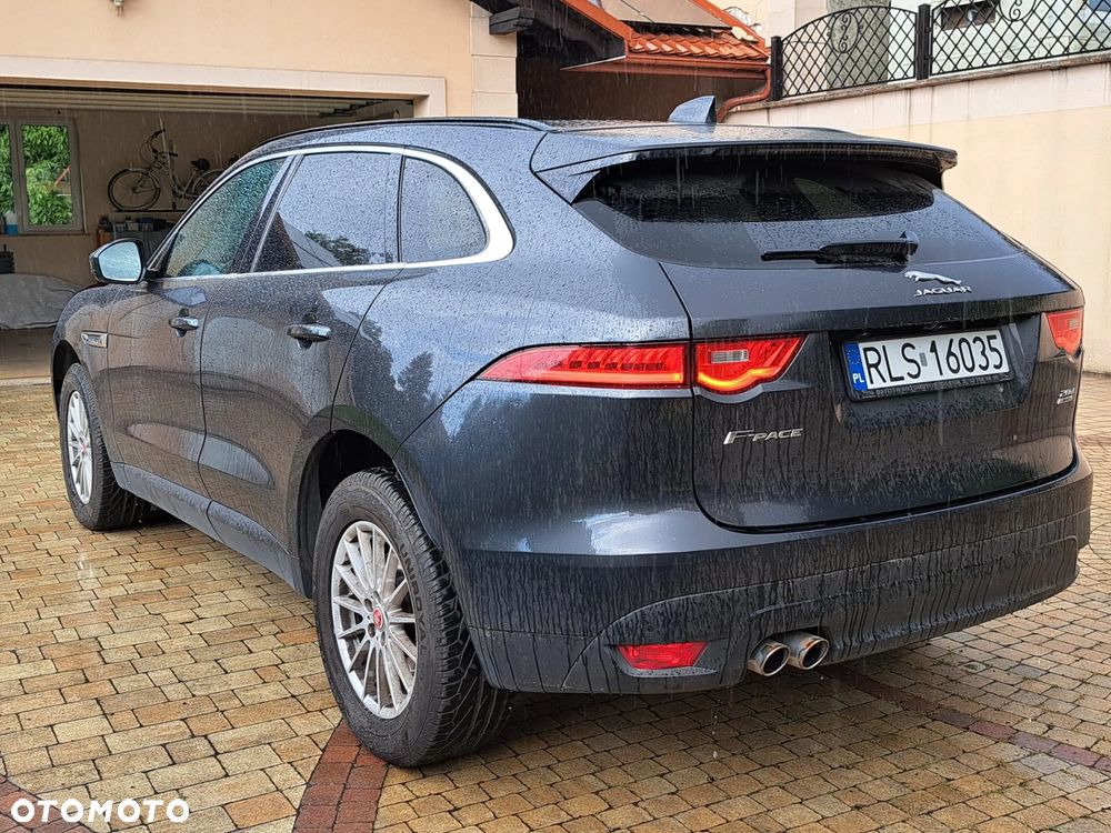 Jaguar F-Pace 2.0 i4D AWD Prestige - 9