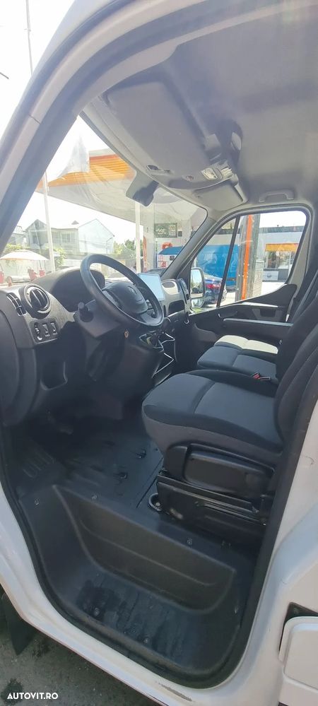 Renault Master III - 9