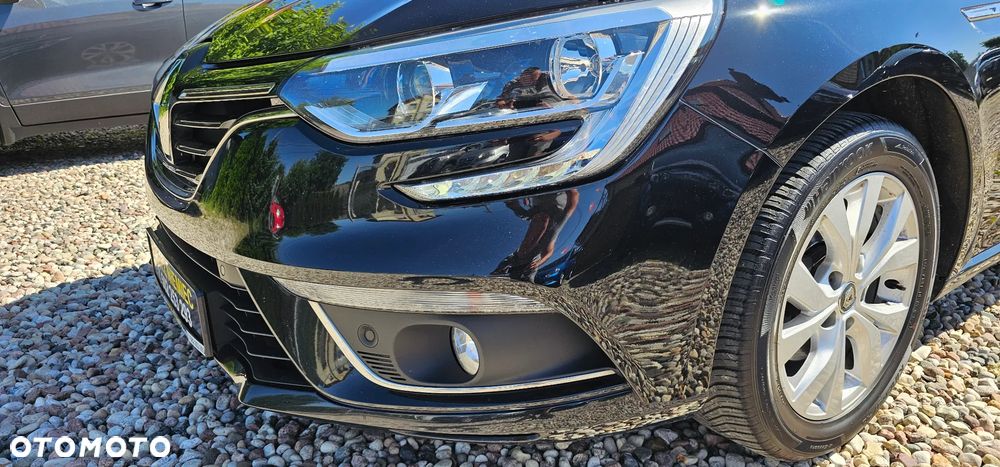 Renault Megane TCe 140 GPF LIMITED - 11