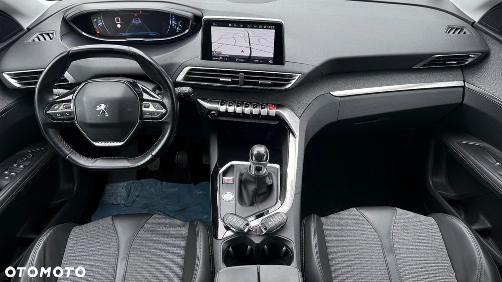 Peugeot 3008 1.6 BlueHDi Allure S&S - 5