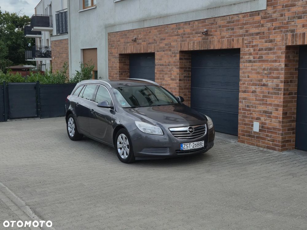Opel Insignia - 1
