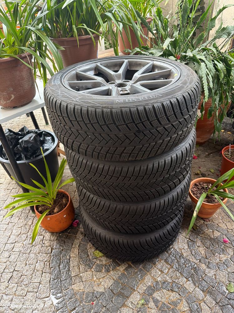 Tesla Model 3 Long-Range Dual Motor AWD - 22