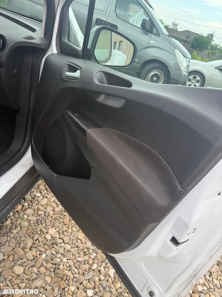 Ford Transit Courier 1.5 TDCi - 7