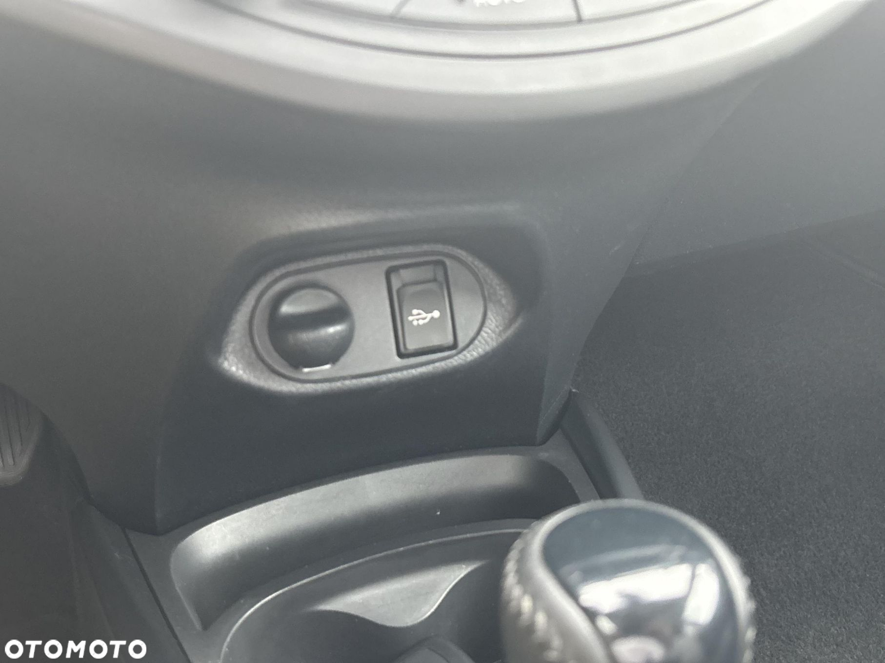 Toyota Yaris - 24