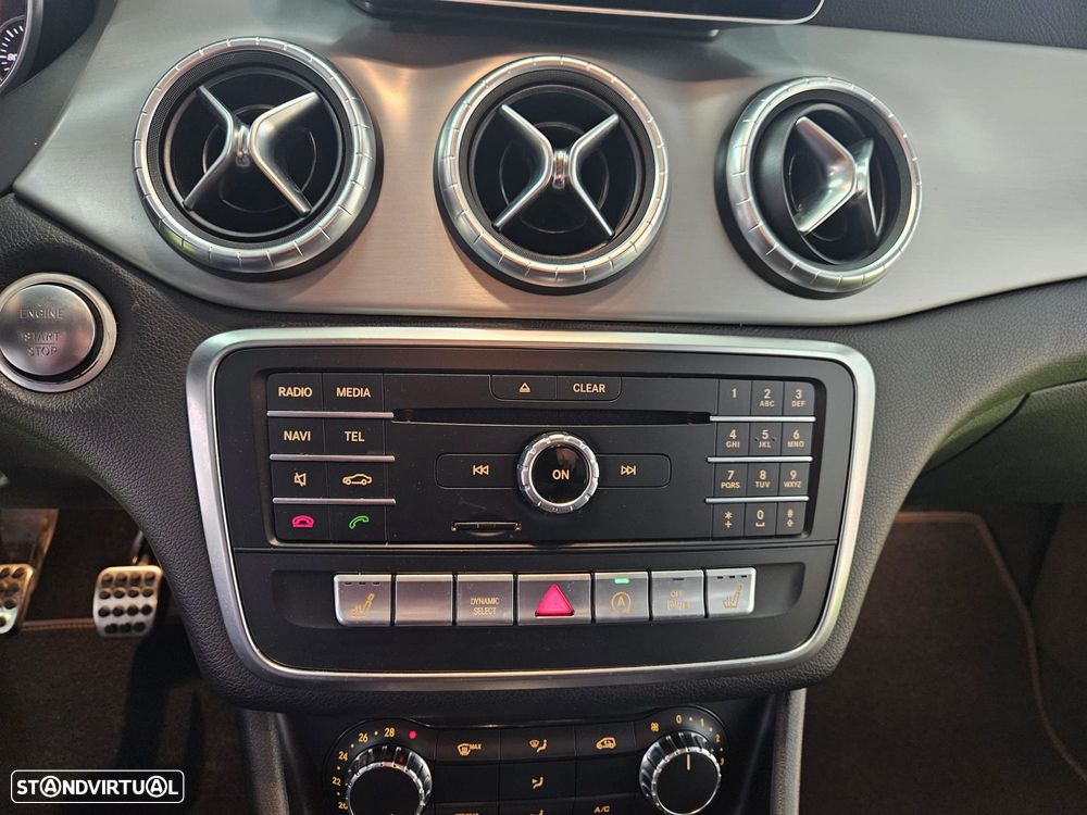 Mercedes-Benz CLA 180 d AMG Line - 20