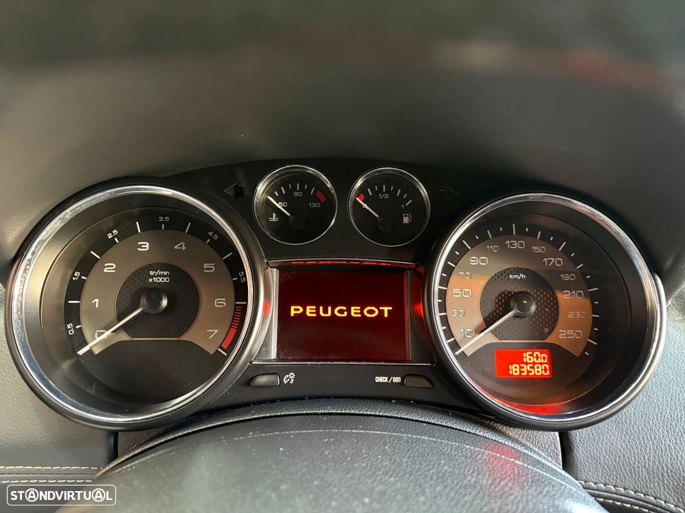 Peugeot RCZ 1.6 THP - 38