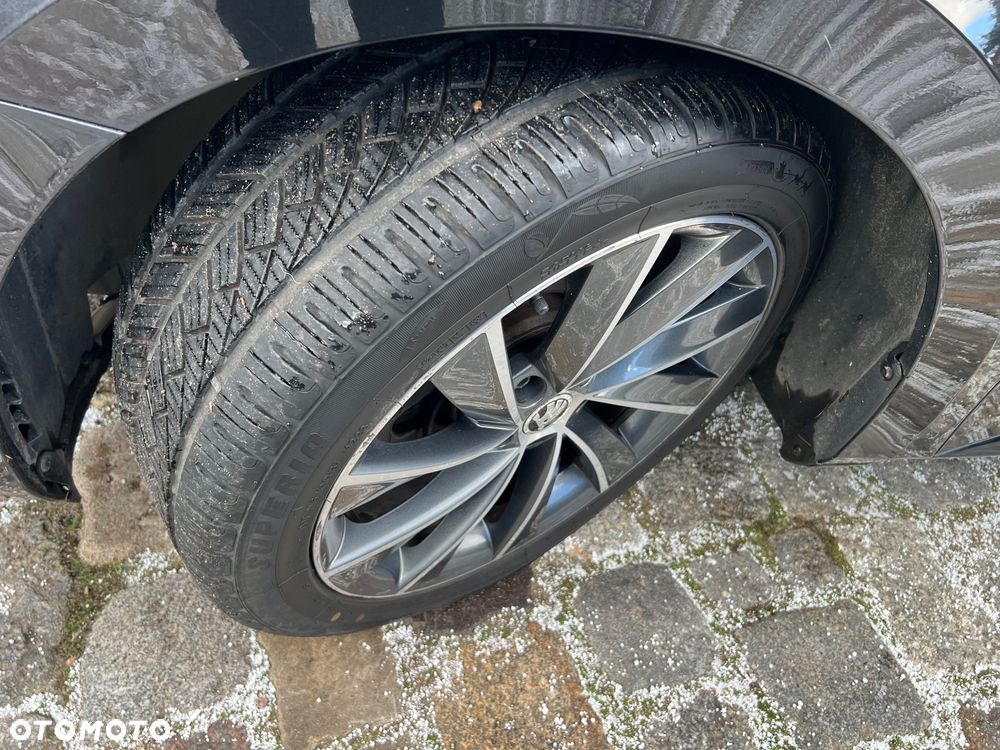 Skoda Superb 2.0 TDI DSG L&K - 38