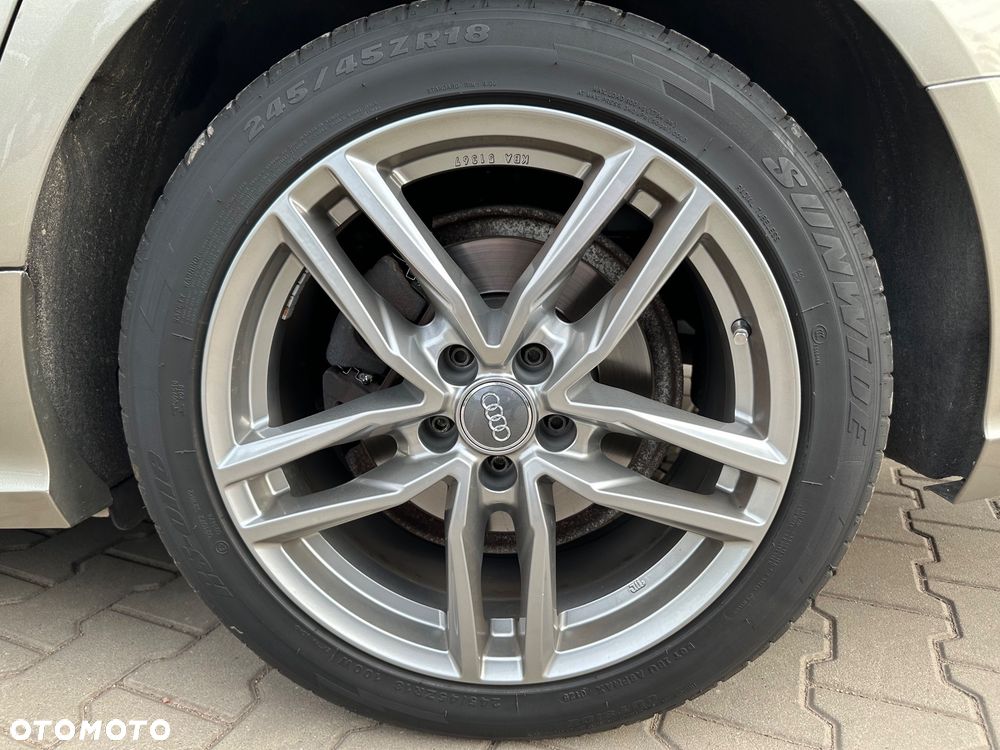 Audi A6 Avant - 33