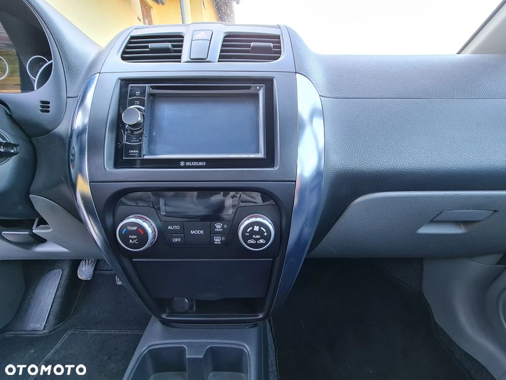 Suzuki SX4 - 11