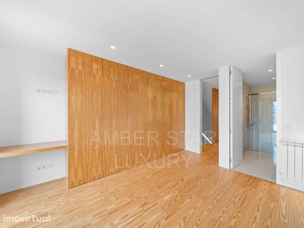 Moradia T4 com Jardim a 10 minutos da Praia - Grande imagem: 5/47