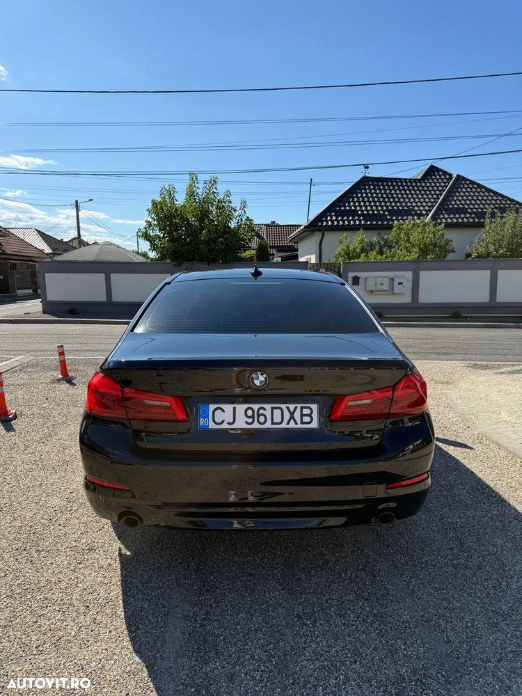 BMW Seria 5 520d AT - 4