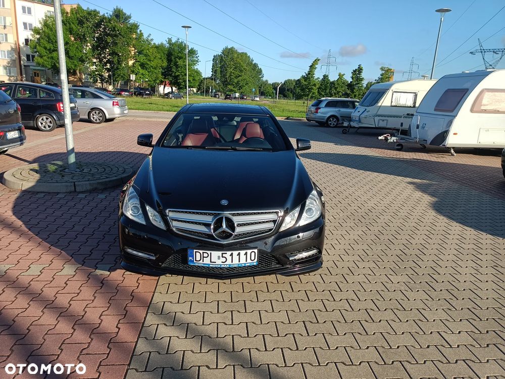 Mercedes-Benz Klasa E 250 CGI BlueEFFICIENCY Automatik Elegance - 22