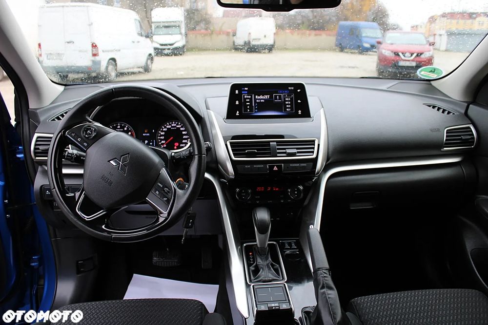 Mitsubishi Eclipse Cross - 17