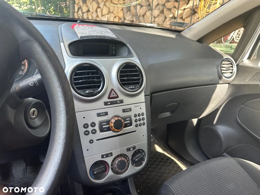 Opel Corsa - 4