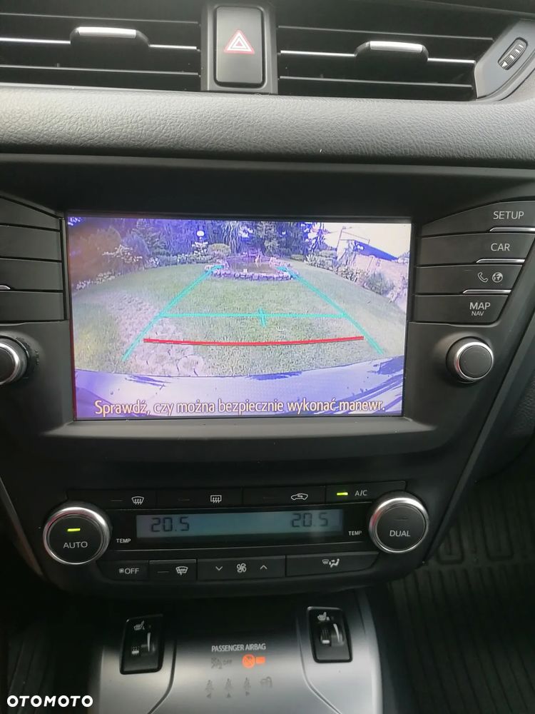 Toyota Avensis - 10