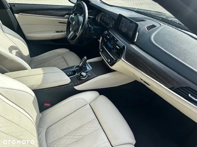 BMW Seria 5 540d xDrive M Sport sport - 10