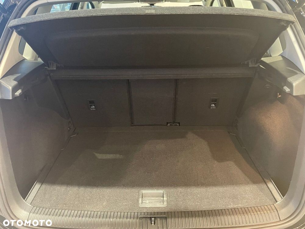 Volkswagen Golf Sportsvan - 29