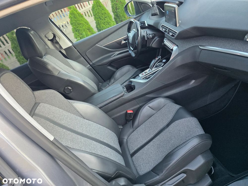 Peugeot 3008 1.6 BlueHDi Allure S&S EAT6 - 18