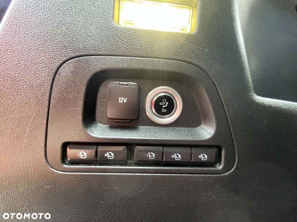 Ford S-Max 2.0 TDCi Titanium PowerShift - 11