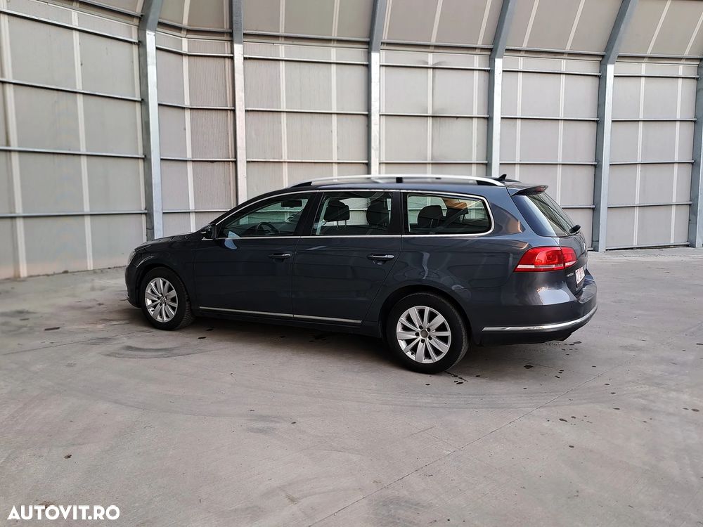 Volkswagen Passat 2.0 TDI BlueMotion Technology DSG Highline - 19