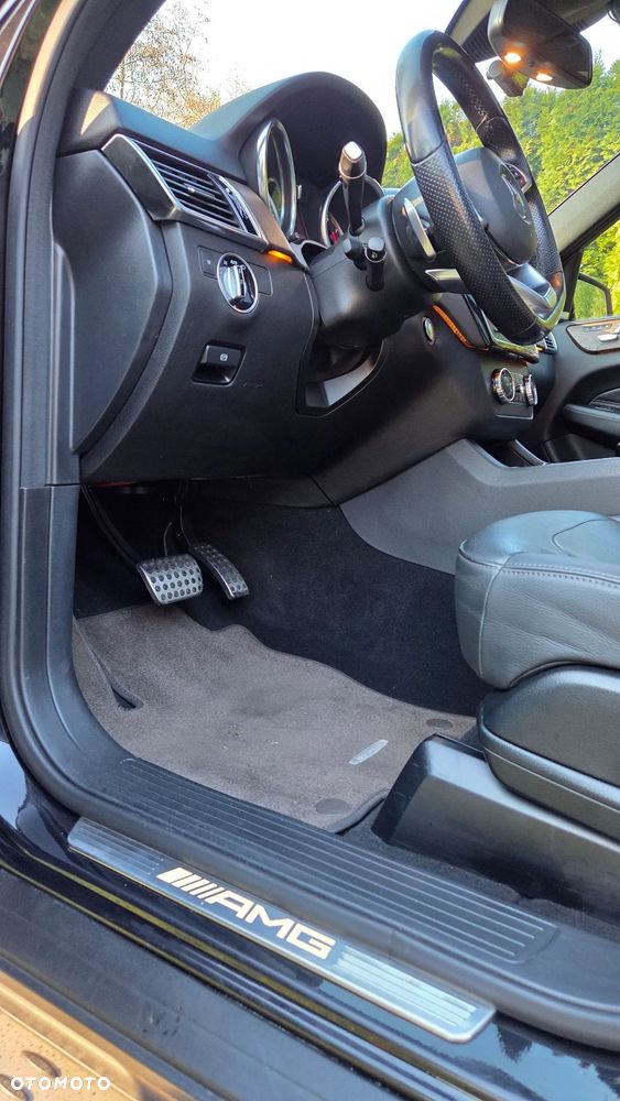 Mercedes-Benz GLE AMG 43 4Matic 9G-TRONIC AMG Line - 16