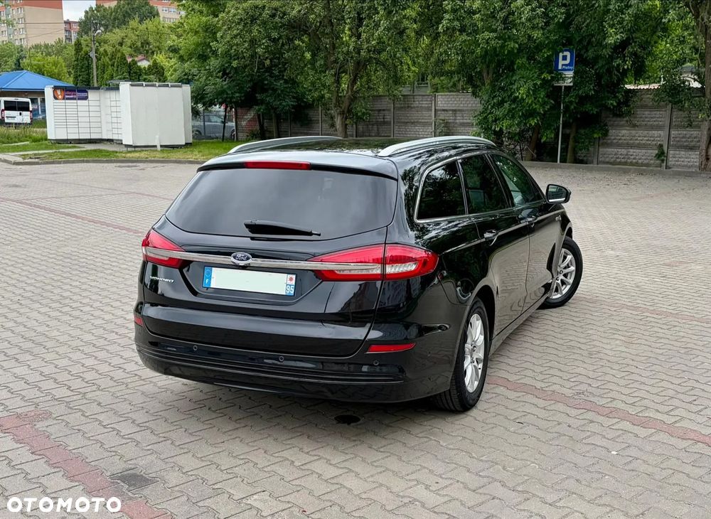 Ford Mondeo 2.0 Hybrid Titanium - 10
