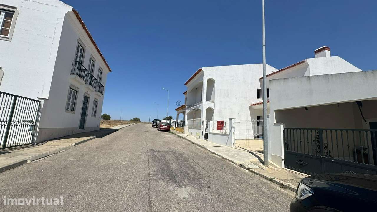 Moradia T5 de Luxo em Fase de Acabamentos em Castro Verde - Grande imagem: 5/31