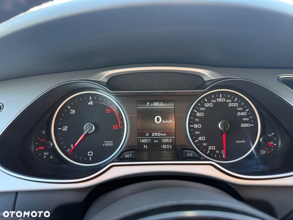 Audi A4 Avant 2.0 TDI DPF quattro S tronic S line Sportpaket - 27
