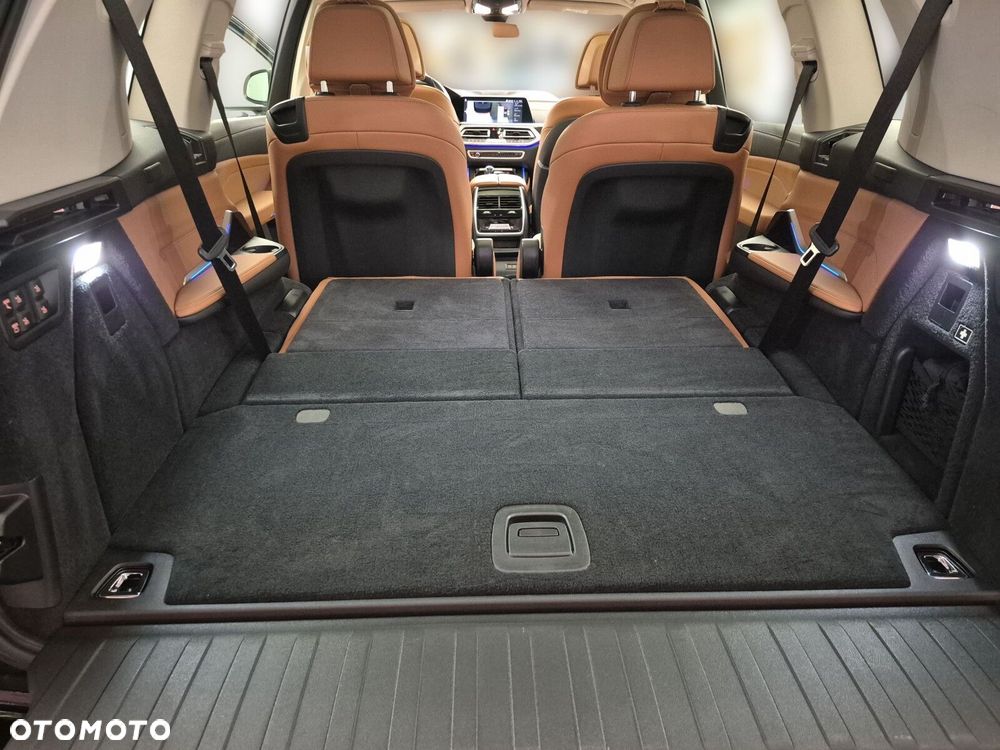 BMW X7 - 19