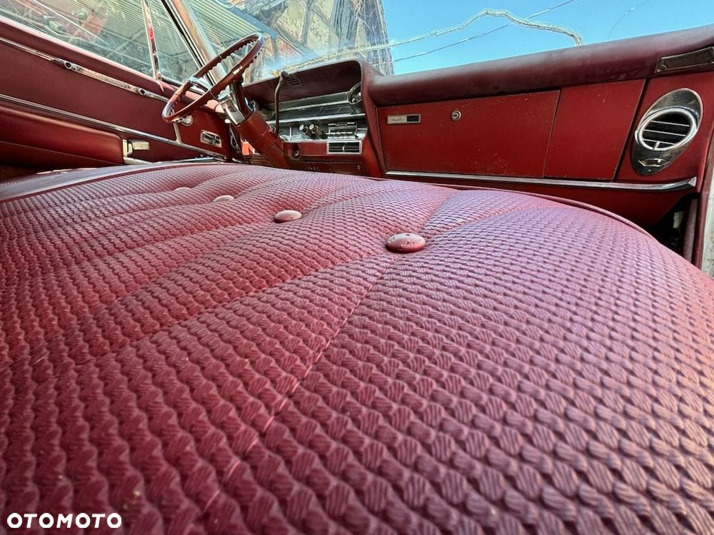 Cadillac Deville - 11