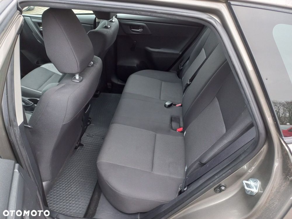 Toyota Auris - 19