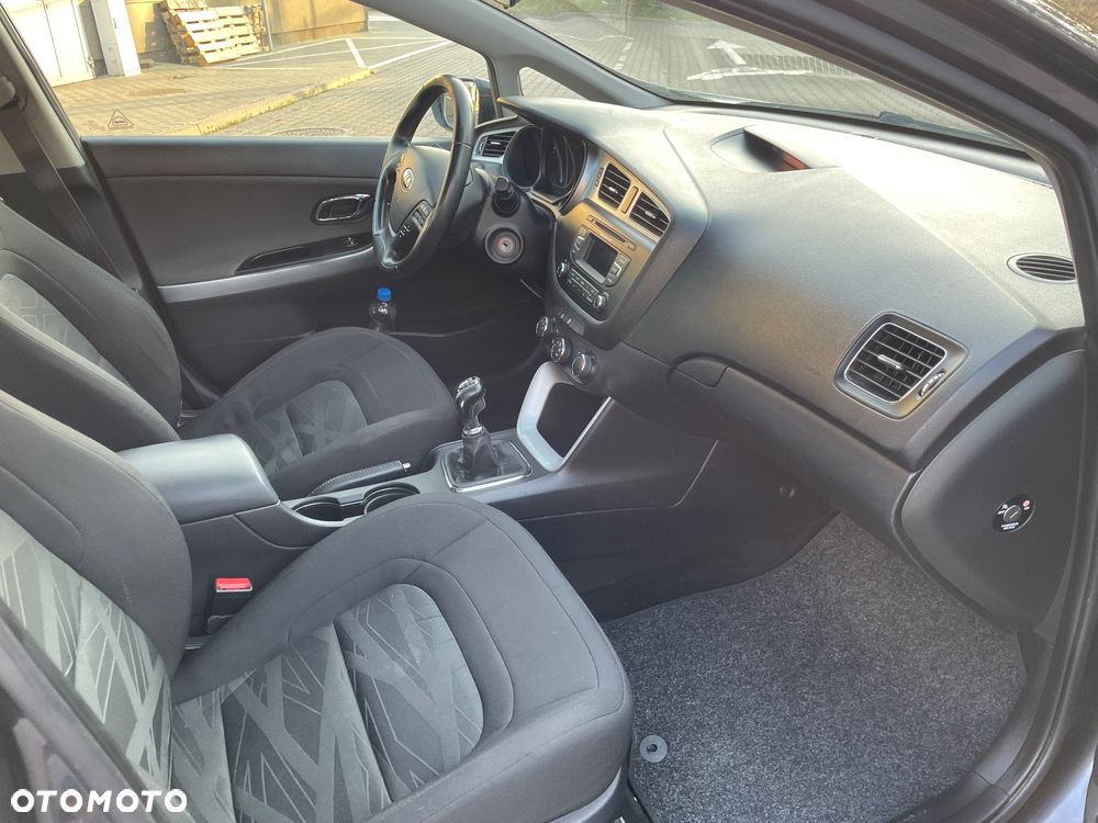 Kia Ceed 1.6 CRDi 115 ISG Vision - 20