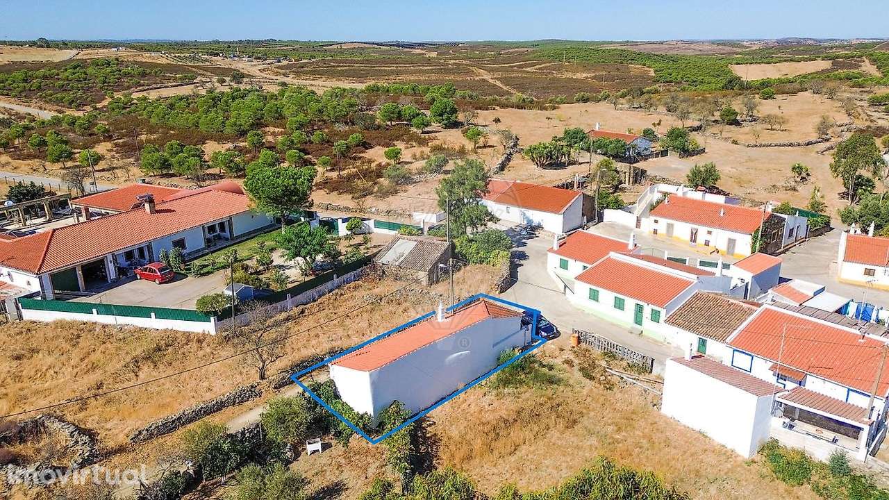 Moradia T2 para venda - Grande imagem: 2/14