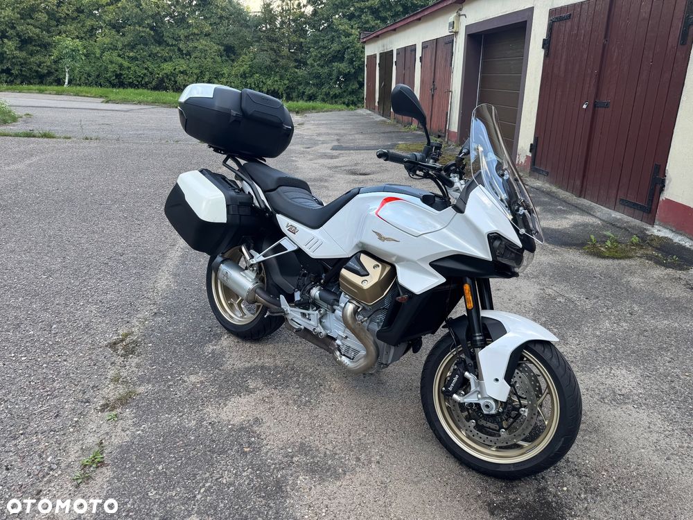 Moto Guzzi V100 Mandello - 10