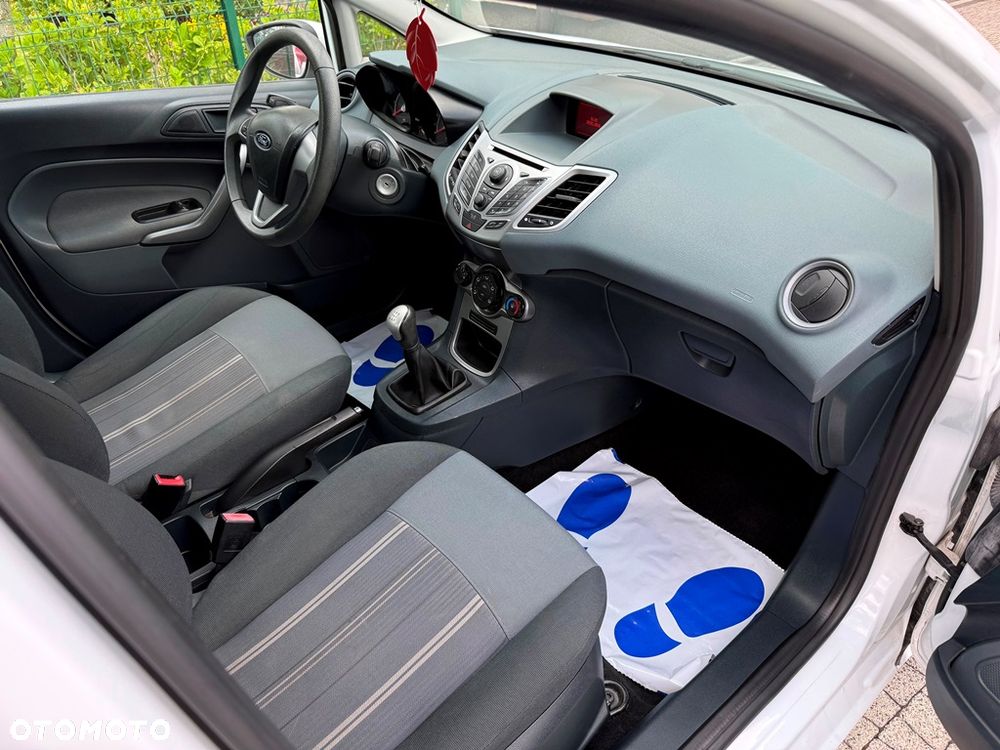 Ford Fiesta 1.25 Viva - 24