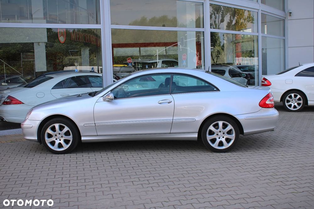 Mercedes-Benz CLK - 9